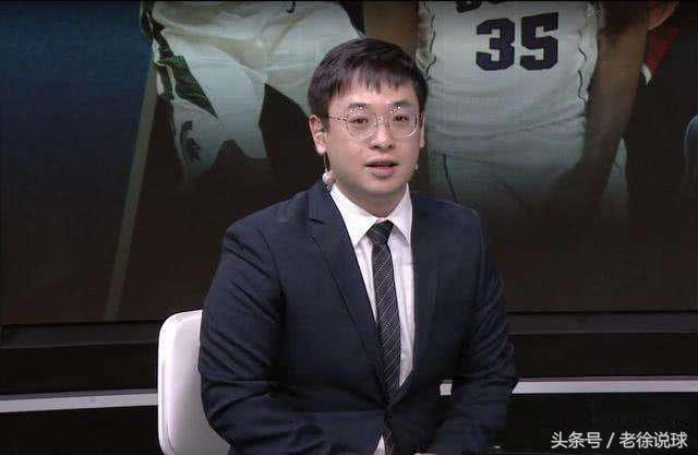 柯凡为什么还能解说nba(543天后柯凡再说NBA!曾是逆袭代表，多次陷入争议，他经历了什么？)