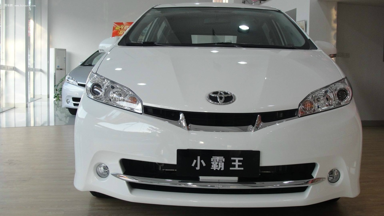 丰田系质感MPV，除去加价百万的埃尔法，“大小霸王”粉墨登场