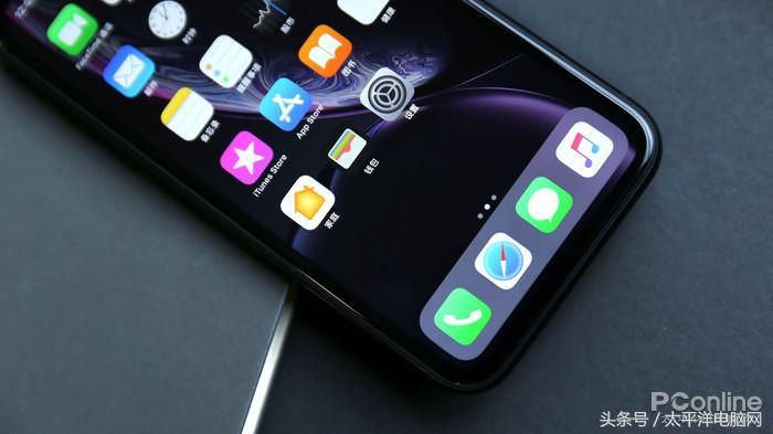 iPhone XR深度评测：简配“降”价，不降的是高端定位
