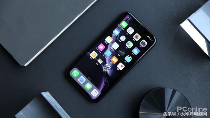 iPhone XR深度评测：简配“降”价，不降的是高端定位