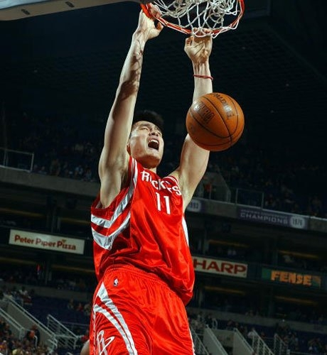 为什么nba黑人体重比姚明轻(五大NBA史上打球最干净的巨星！姚明第2，纳什第3，谁是第一)