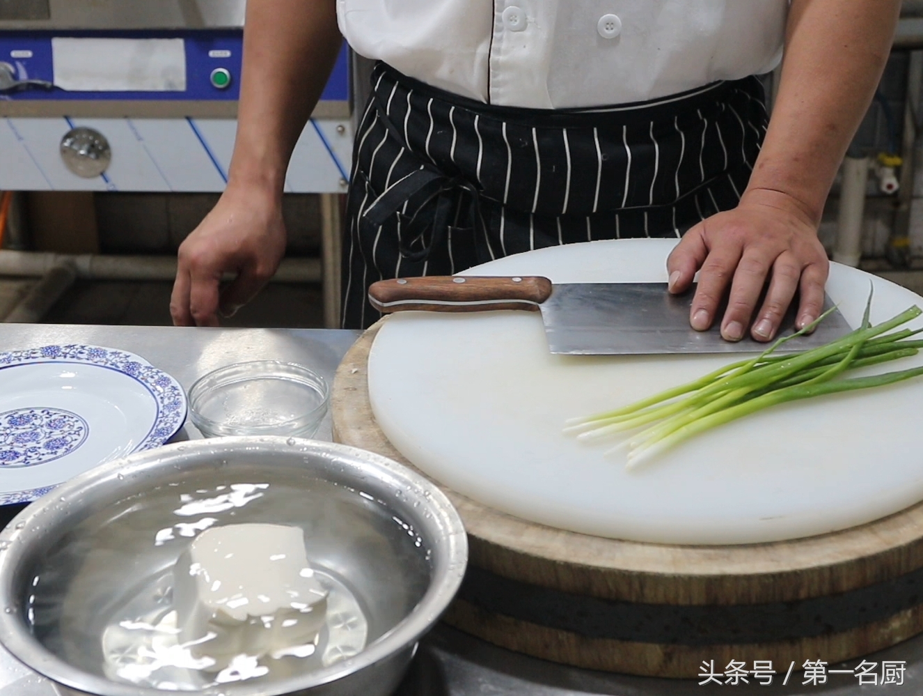 小葱拌豆腐,小葱拌豆腐怎么做