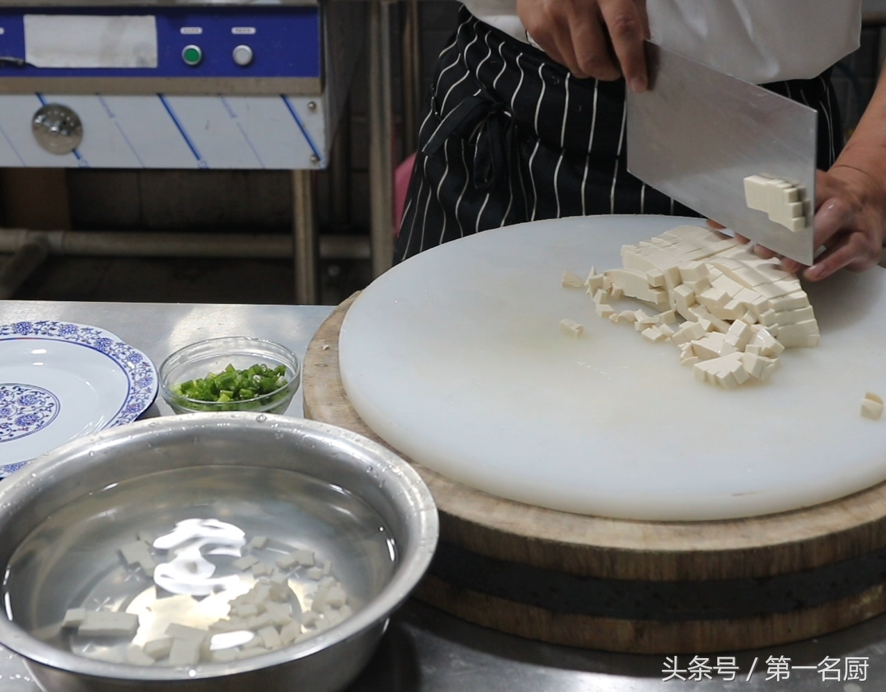 小葱拌豆腐,小葱拌豆腐怎么做