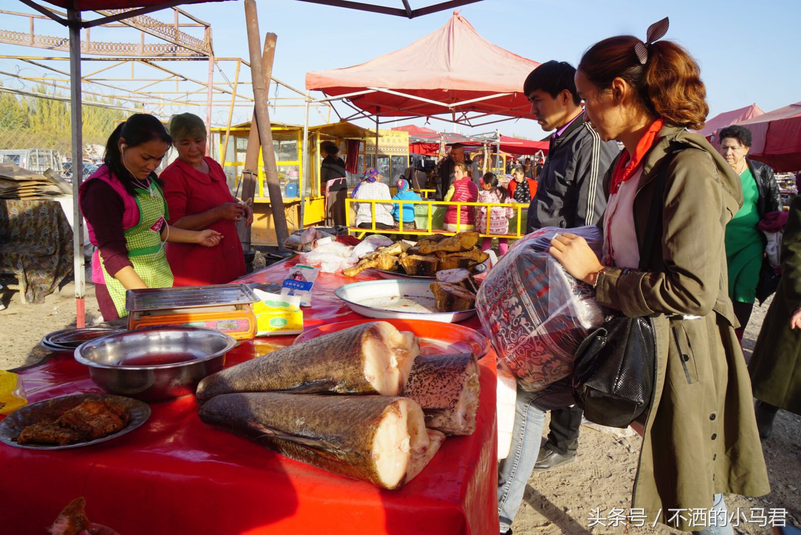新疆行,最接地气的库车大巴扎,跟当地人一起赶集