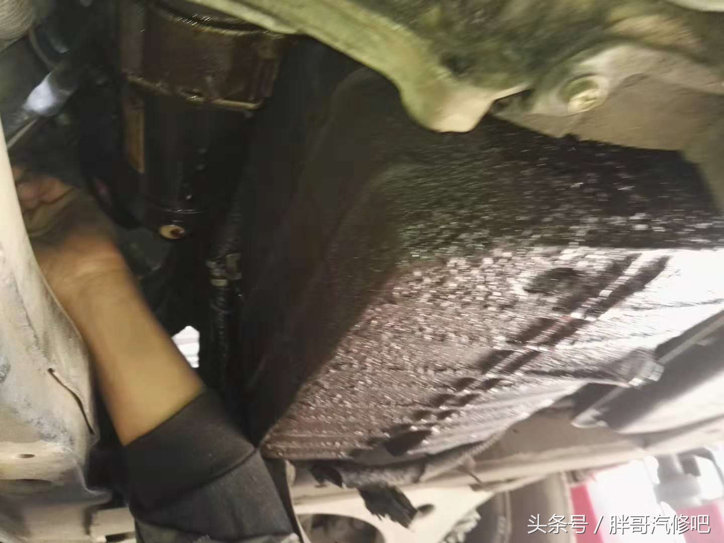 GL8发动机机油感应塞漏油，胖哥跟大家聊聊原理和常见故障排查
