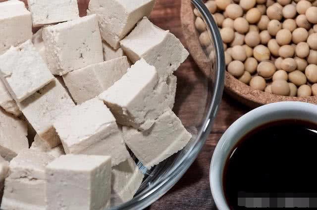 孕早期，查出“孕酮低”怎么办？这4种食物，助你有效补孕酮！