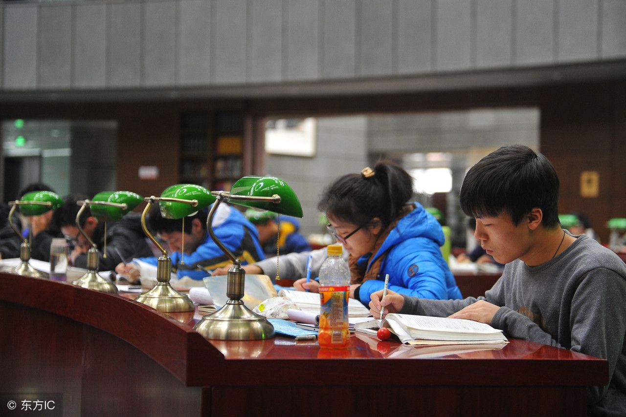 浙江传媒大学各省录取分数线2018