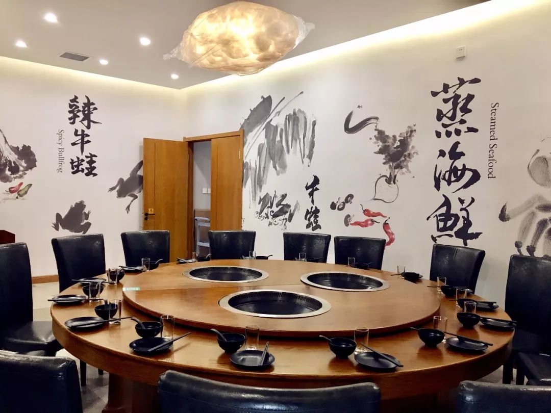 長春最全品類12种鐵鍋炖，鐵鍋炖+蒸海鲜，热乎大锅菜吃着真爽
