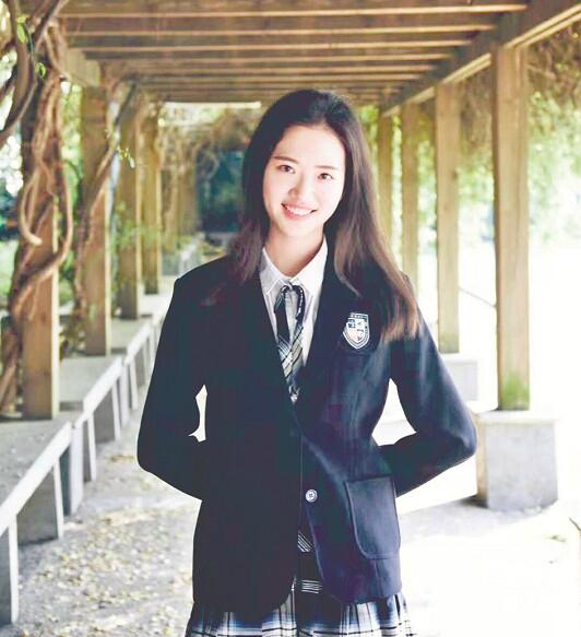 武汉中小学校服越来越潮