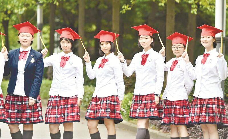 武汉中小学校服越来越潮