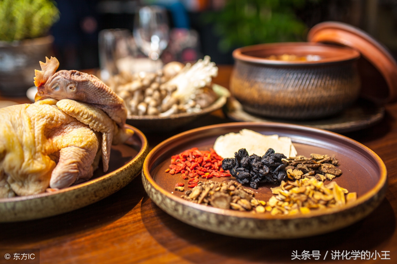 高中语文优秀作文——坐上高铁，“寻味”乡村