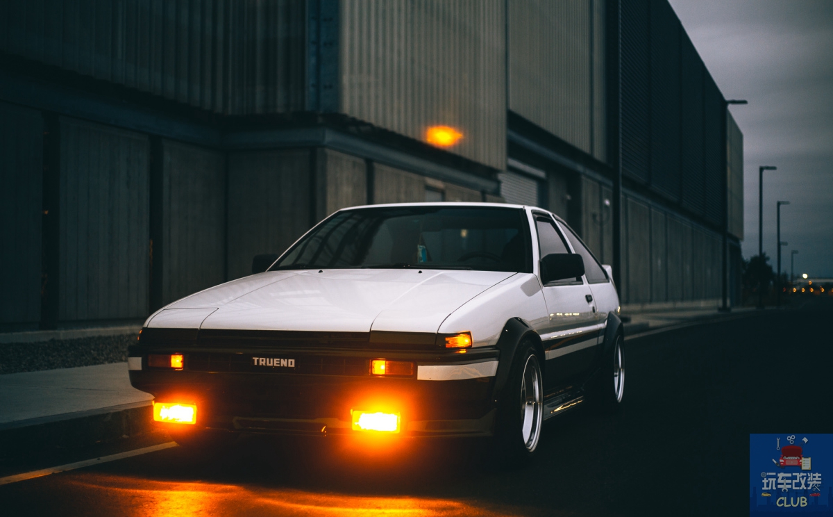 "无限传承的神车"!还记得那台真正的丰田ae86么?
