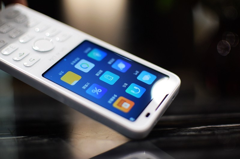 防沉迷学生手机 最智能的功能机 多亲F21 Pro