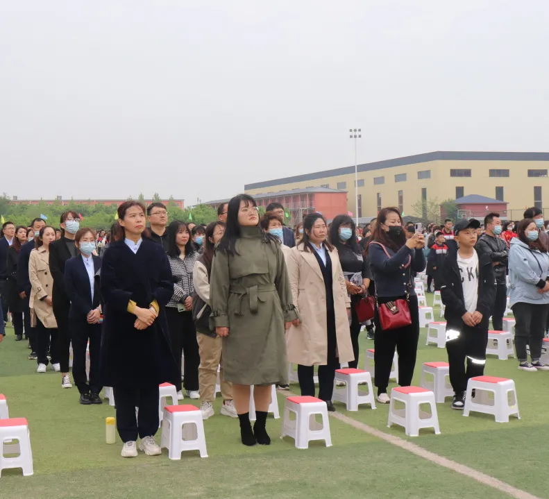 邯郸市开阳中学举办校园开放日，家校共育，感受成长，收获感动