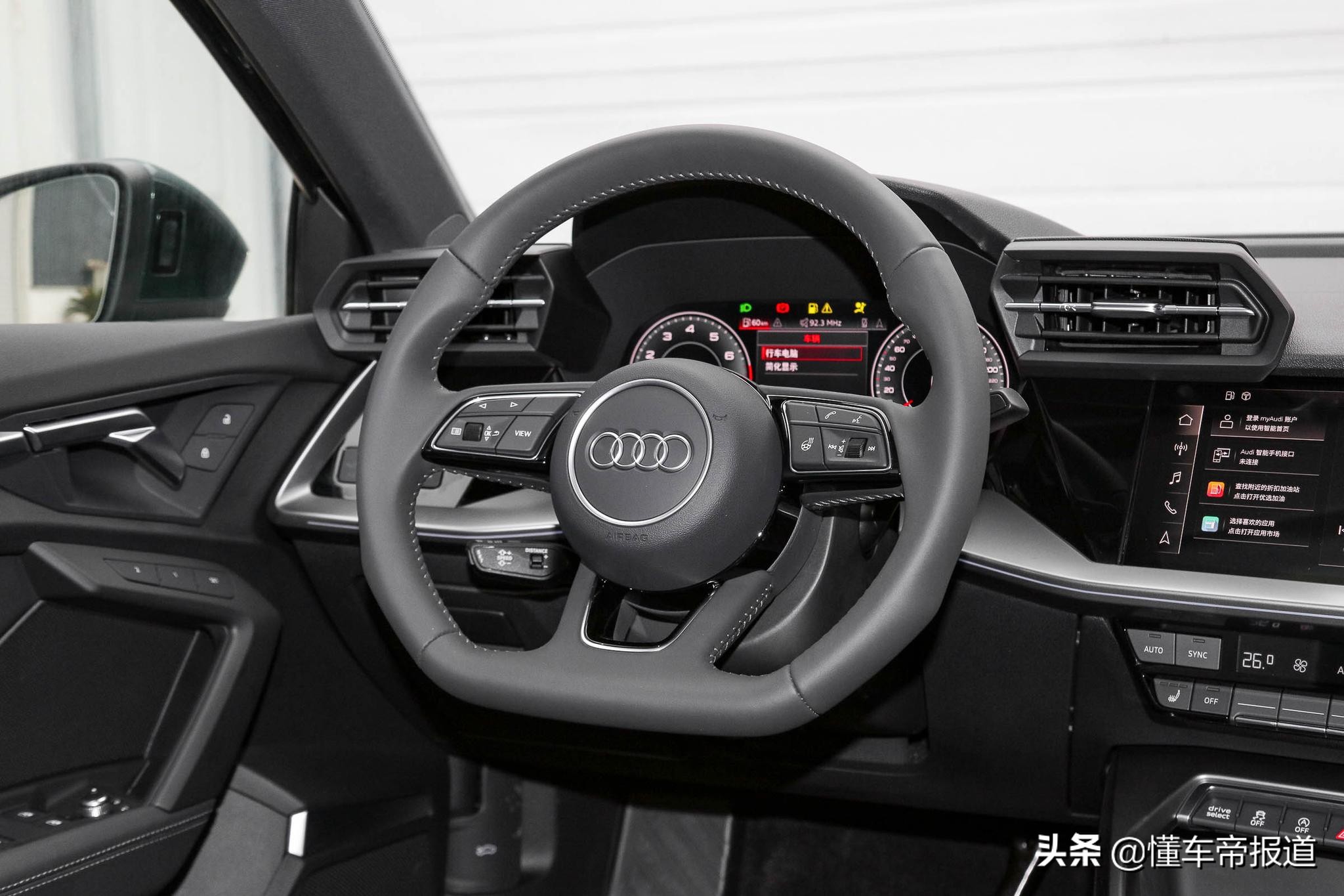 新车 | 棋逢对手，抑或技高一筹？奥迪A3L对比奔驰A级