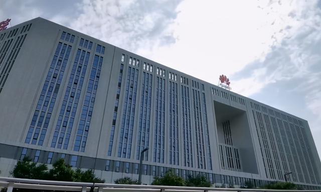 山西今年新增一所大学，由华为创立，计划一年培养10万软件人才