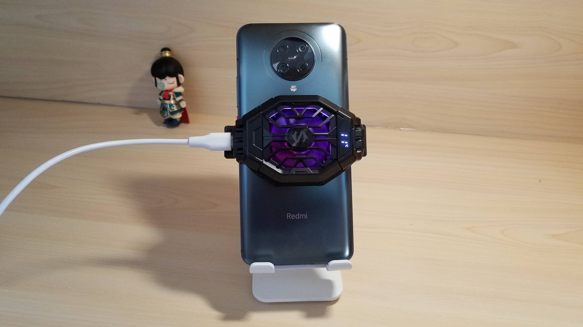 炎夏将至，散热背夹怎么选？自费600大洋告诉你谁是“最强王者”