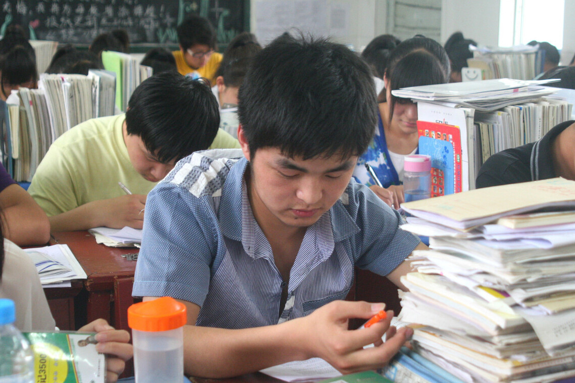 学霸公布日常作息表，时间管理堪称典范，原来这就是考名校的原因