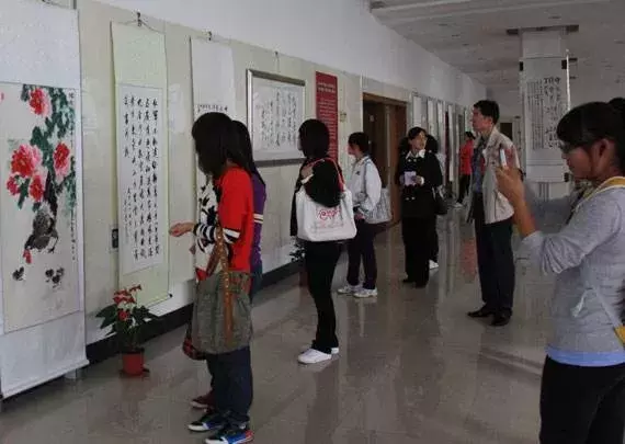 今年，阿克苏将有68位学生被西安工业大学继续教育学院录取