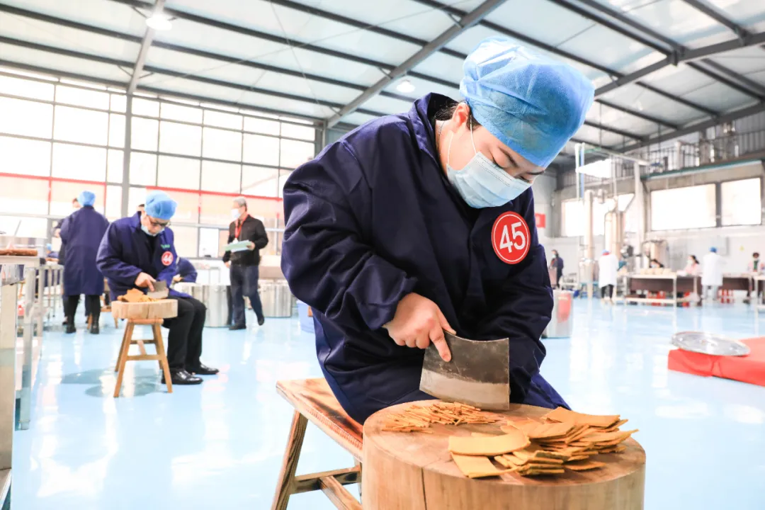 传神农技艺 做时代匠人！全市中医药职业技能中药传统技能竞赛在安仁圆满落幕