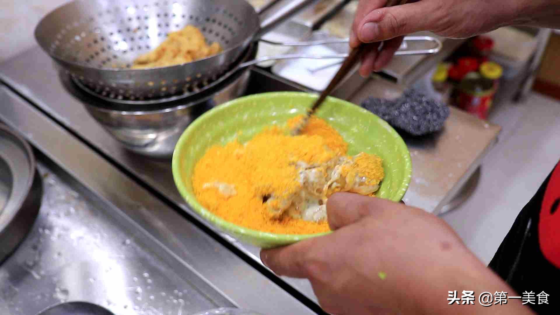 想吃炸鸡腿不要再买了，厨师长教你在家做，鸡腿皮脆肉嫩又卫生