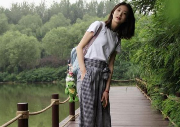 清华大学美女学霸，履历简直称得上“开挂”，上帝却关了她一扇窗
