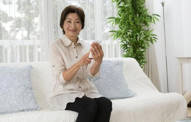 59岁老人再婚，该不该领结婚证？听听一位过来人的心里话