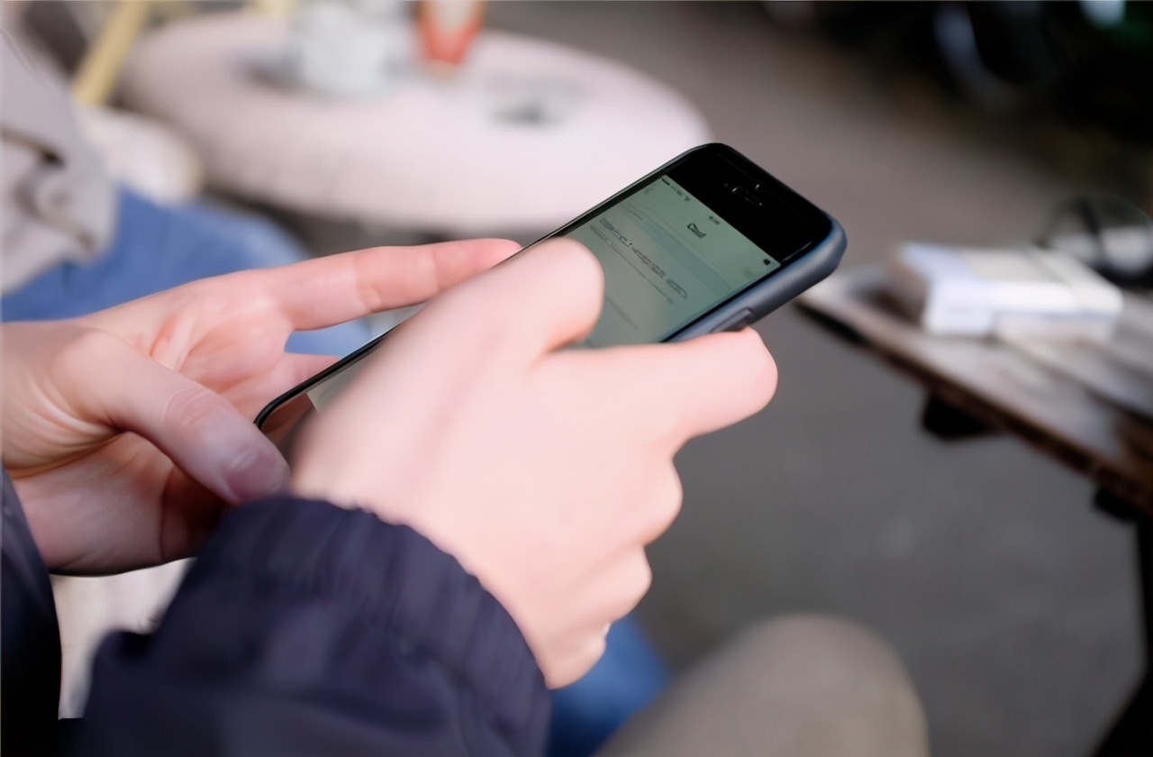 宁夏高考女状元：一个不会玩手机的18岁农村女孩，却“玩”上北大