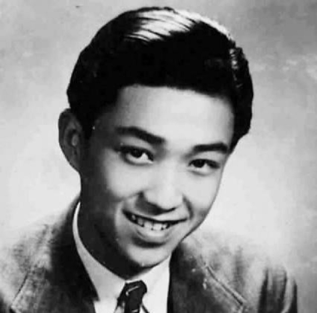 名导谢晋：双亲自尽，4个孩子3个智力低下，将一生奉献给电影