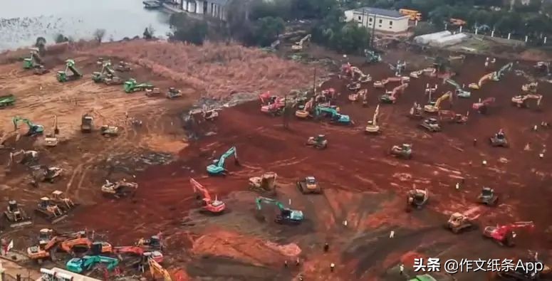 2020最新语文高考满分作文时事热点与范文：疫情中的感动与力量