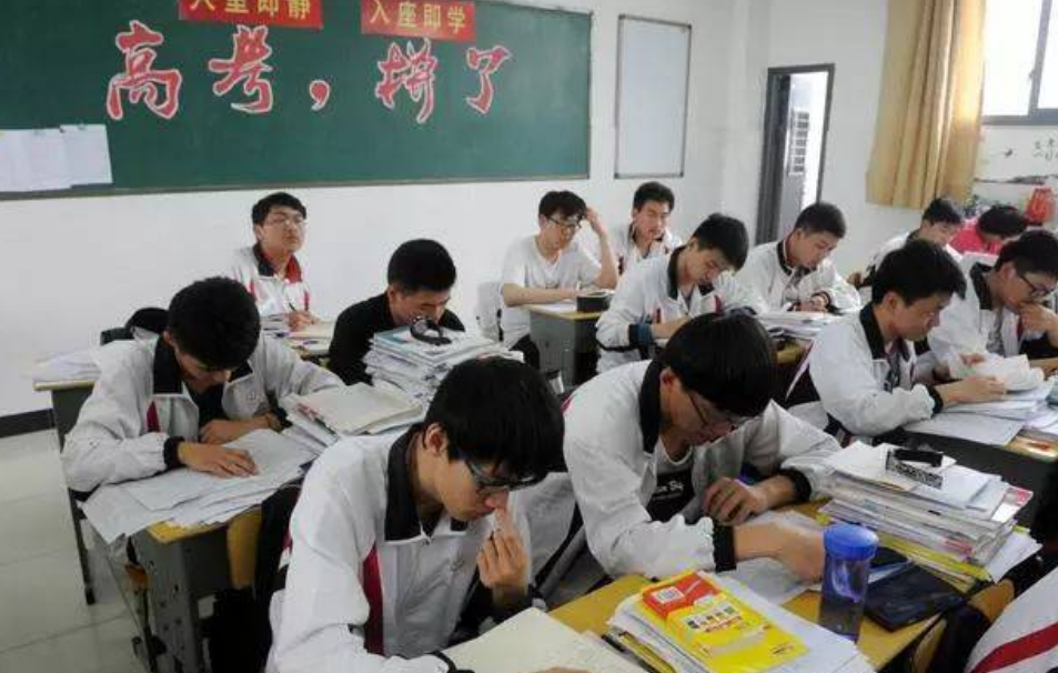 高考状元作息时间曝光，堪称“时间管理大师”，学霸是这样练成的