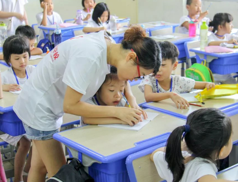 双减落地后，“公办”和“民办”小学的差距凸显，已有家长后悔