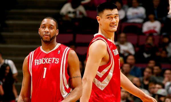 保罗加索尔为什么能进nba(当年加索尔为什么会轻易加盟湖人？因为没有球队要他！)