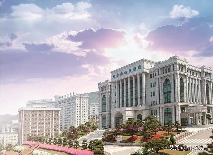 白石大学2021硕士新生入学典礼圆满举行