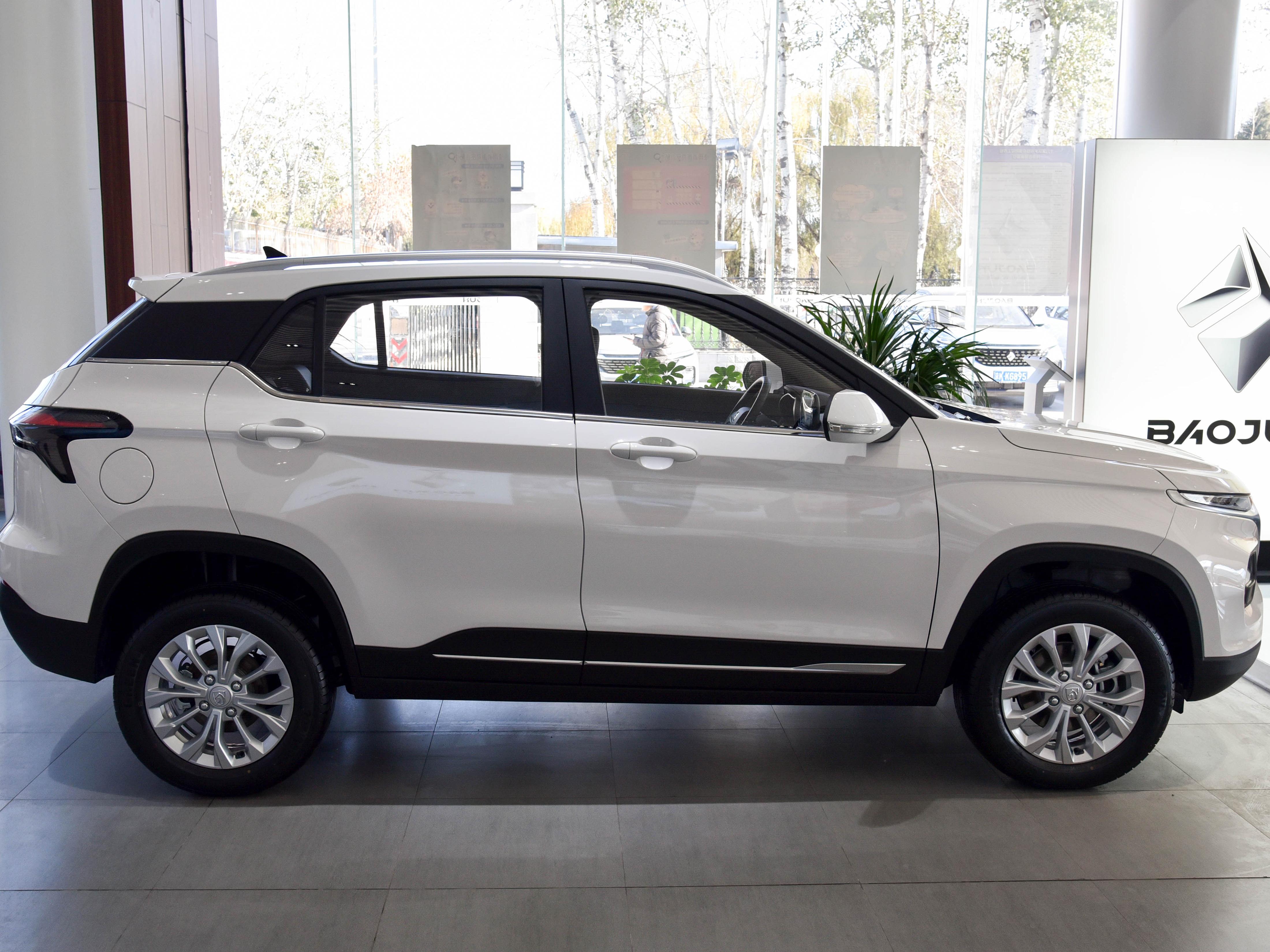 价格极低油耗低,高配置suv灵活方便还实用,实拍宝骏510