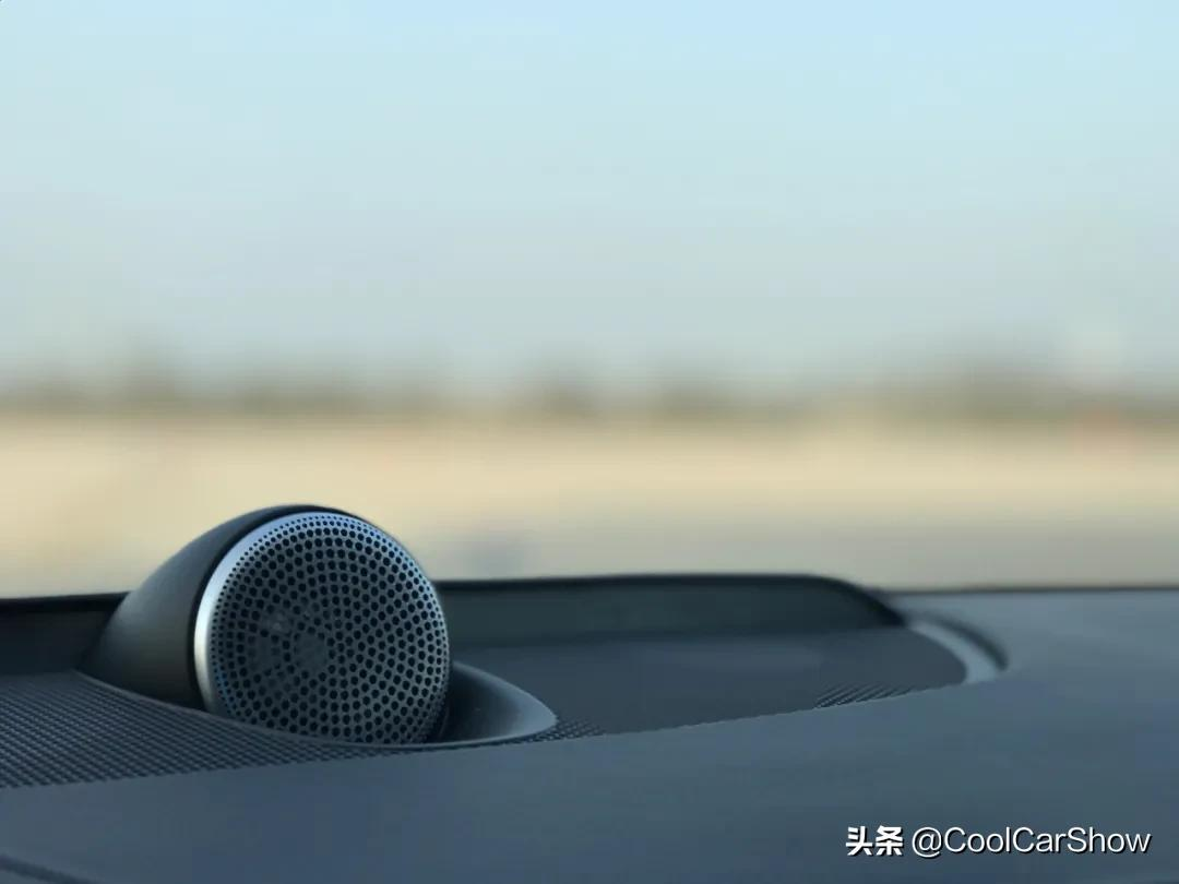 奥迪：音响改装品牌选对了，每天音乐会？