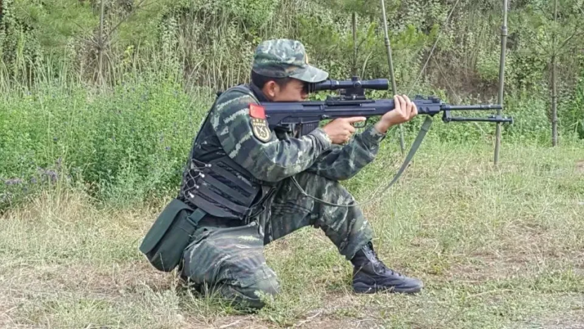 特种兵哥哥、部队美女主持，这5位