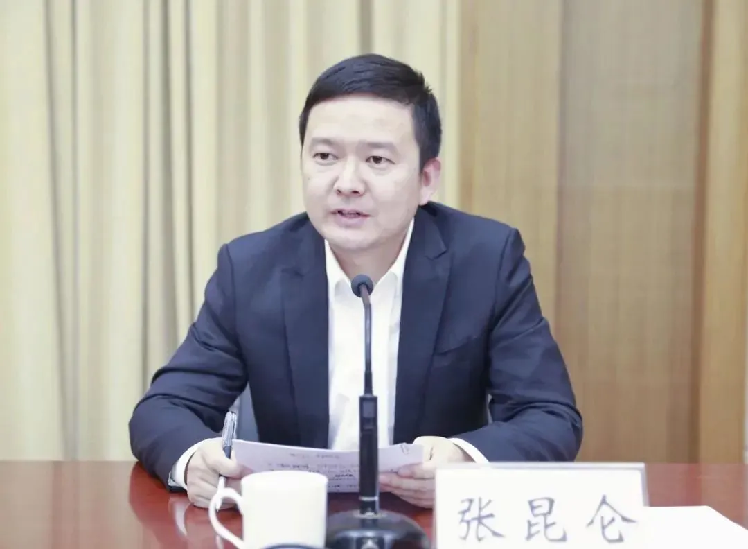 “80后”接连履新！33岁“清华哥”去向明确，或成浙江最年轻县（市、区）长