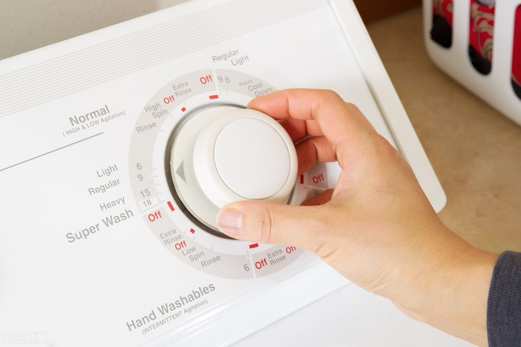 我刚换了滚筒洗衣机，和波轮洗衣机对比，有三处更好，但五处不足