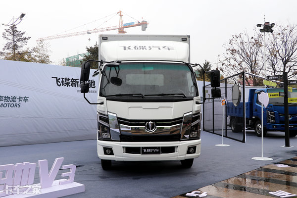 国六排放，还有单人床，飞碟汽车首款物流运输车，详解新奥驰V3