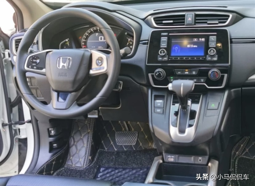 16.98万入手低配本田CRV，目前百公里油耗8.2升，这价格没买贵吧