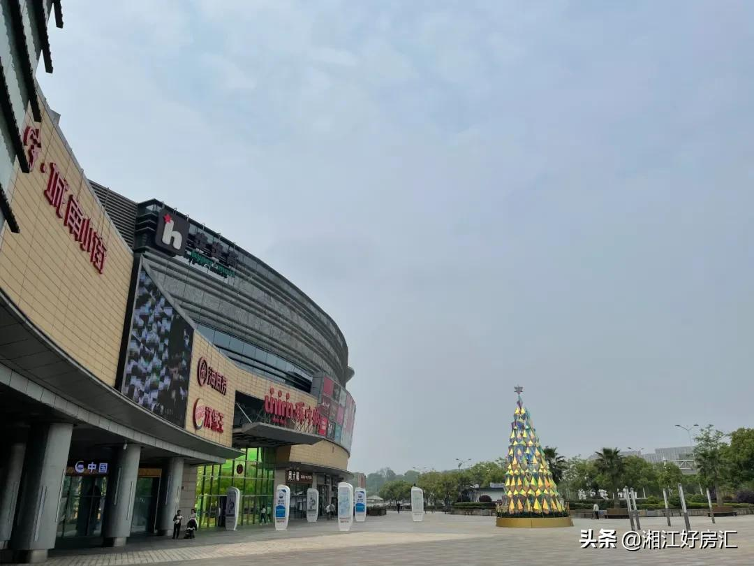 备受争议！把庭院搬进高楼，长沙的首个第四代住宅，就这？