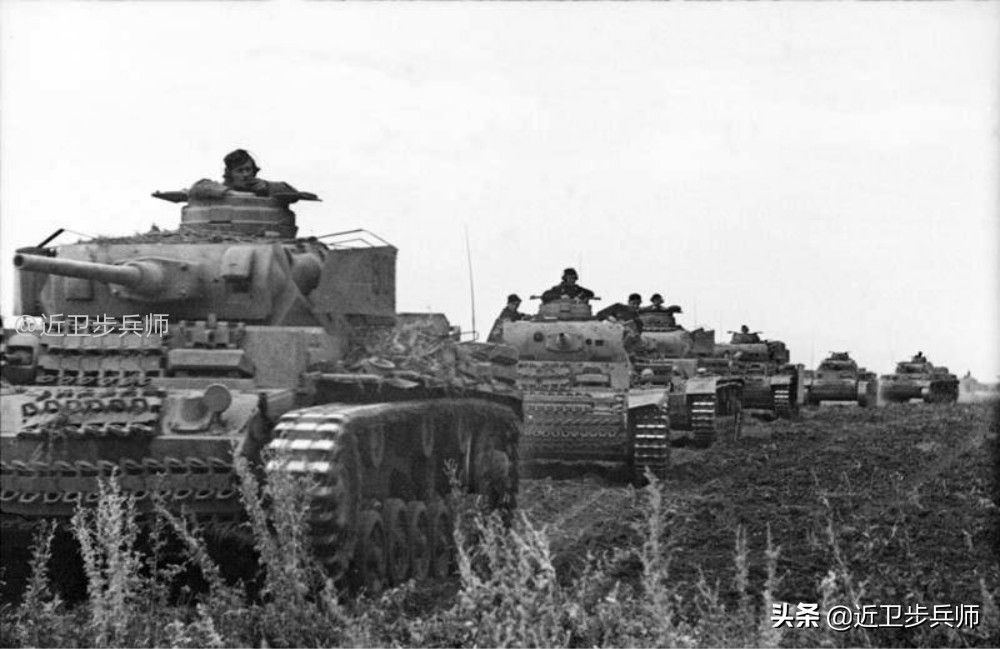 16：1逆袭德军坦克：《坚不可摧》中的王牌故事