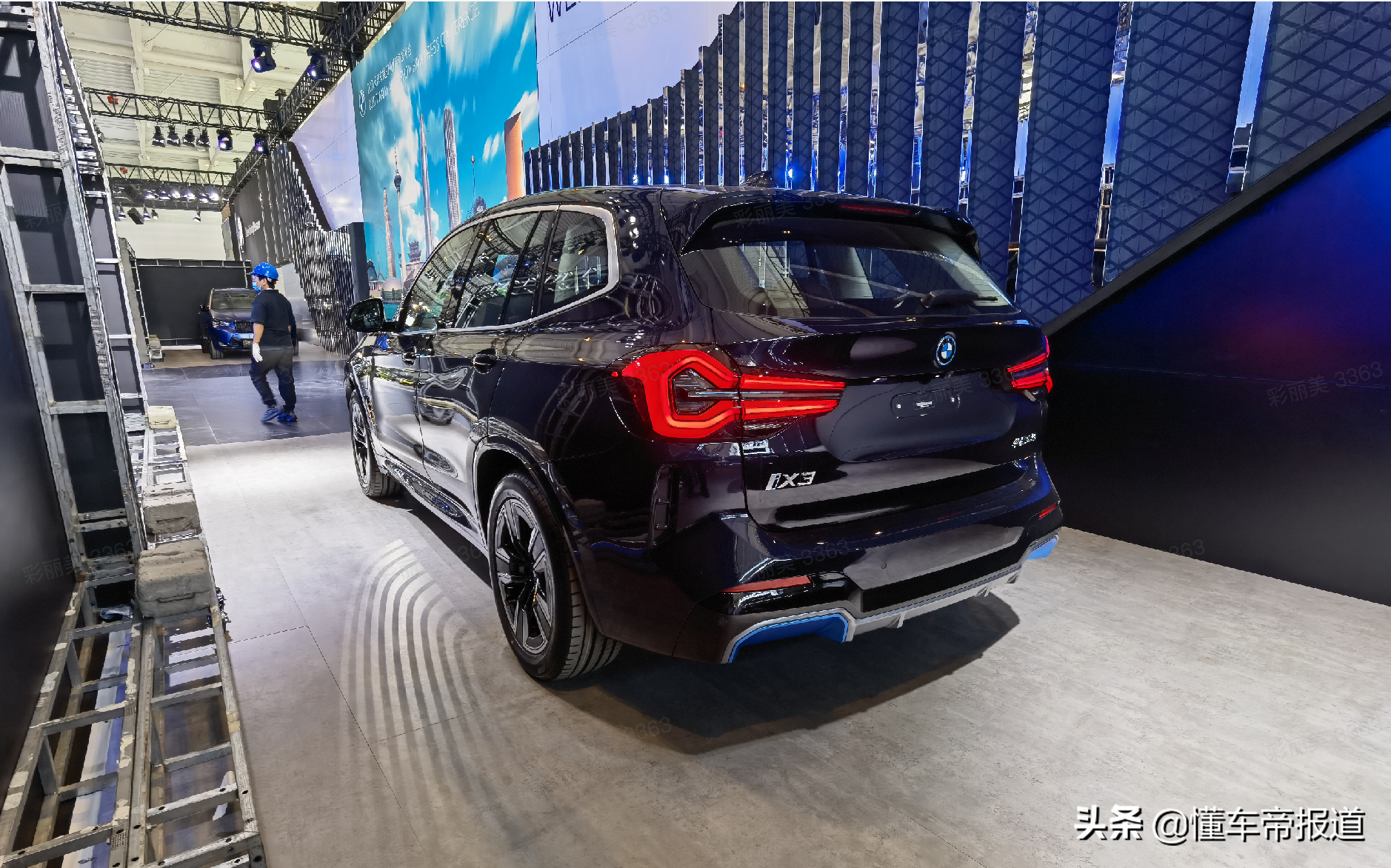 探馆｜“微整”升级再战Model Y，新款宝马iX3亮相天津车展