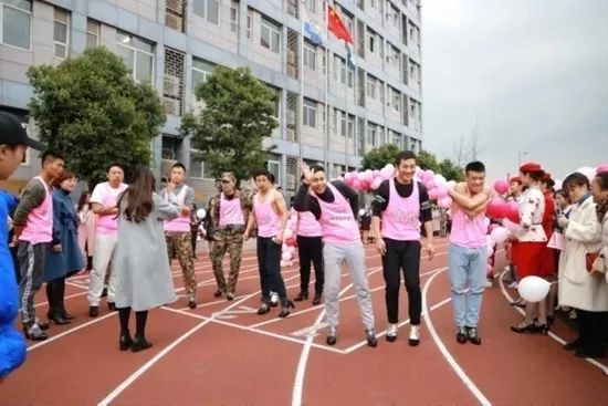 今日荐校 |成都航空旅游职业学校：因为专注，所以专业