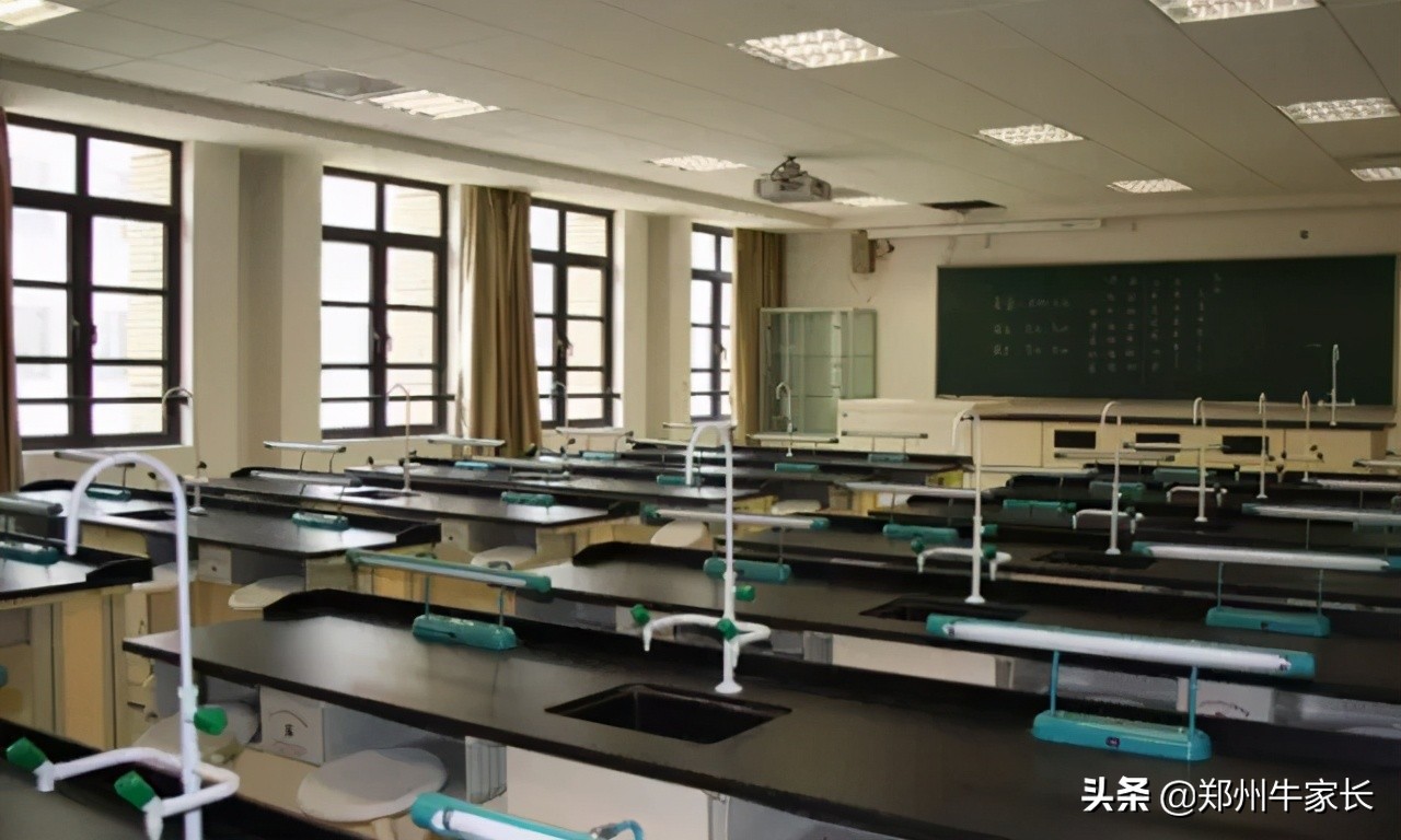 这所学校为什么有着许多奇迹教育神话？揭秘名校，原来是这样的