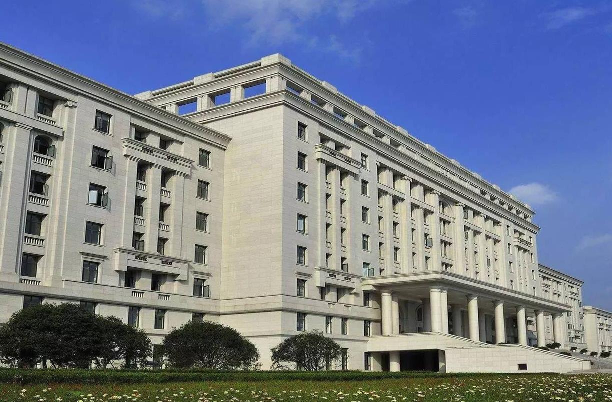 校友会：西南地区高校排名，西交大15、川大18、电子科大34