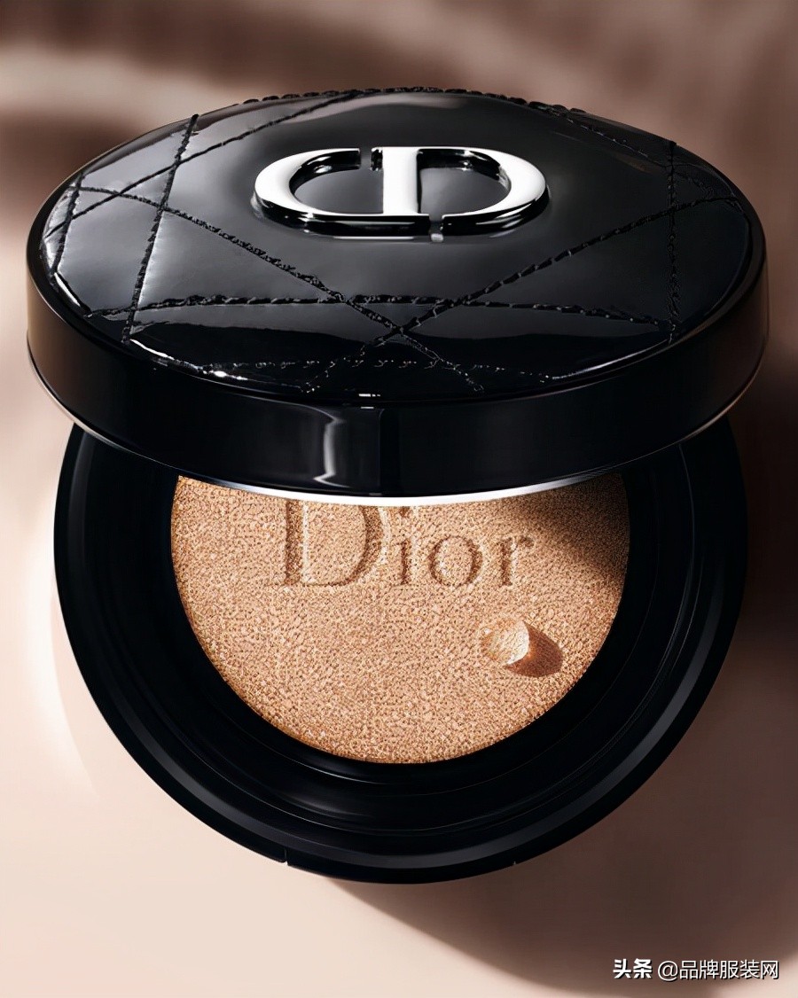 锁妆家族全新成员 DIOR迪奥水光气垫