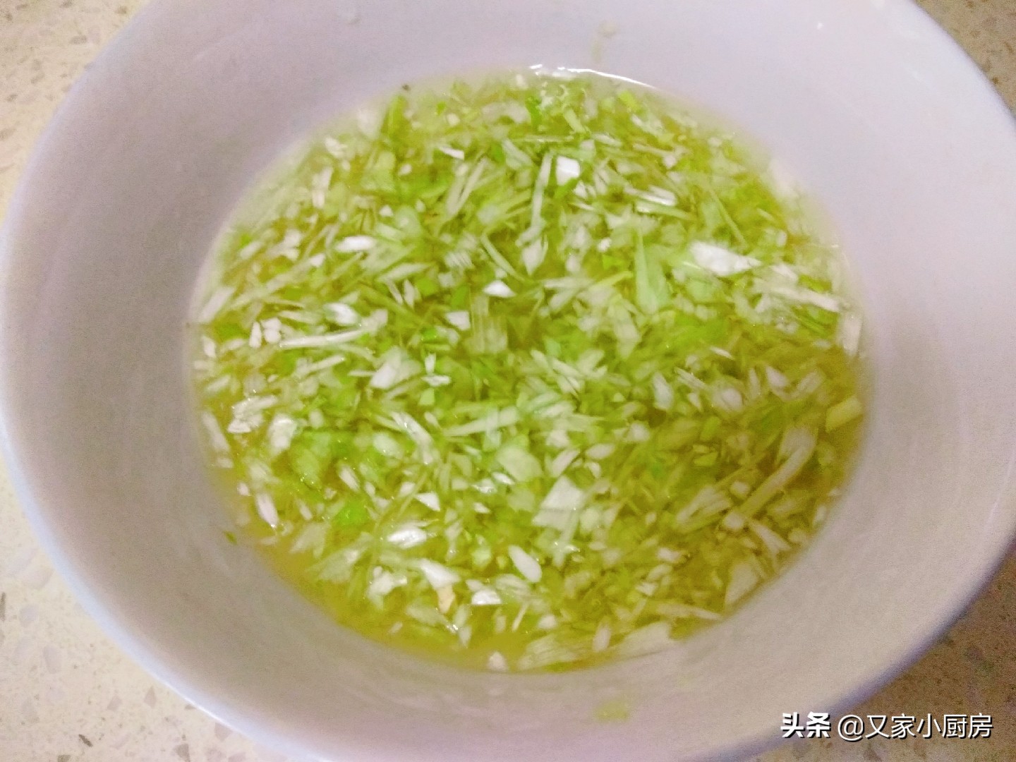 萝卜馅饺子好吃，调馅是关键，分享我家秘制调馅法，出锅鲜美多汁