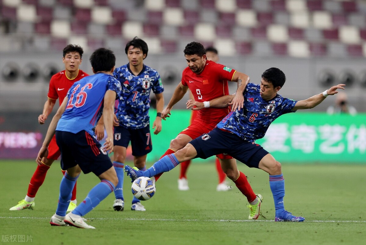 日本世界杯为什么进不了八强(日本队为什么会在世预赛上遭遇两连败？)